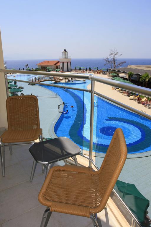 Sealight Resort Hotel Kusadası Chambre photo